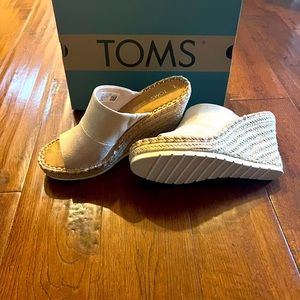 Tom’s Monica Mules